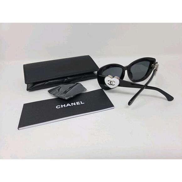 CHANEL Accessories - Chanel 5517-A C501/S4 Women's Black Grey Gradient w/White Logo Sunglasses NEW